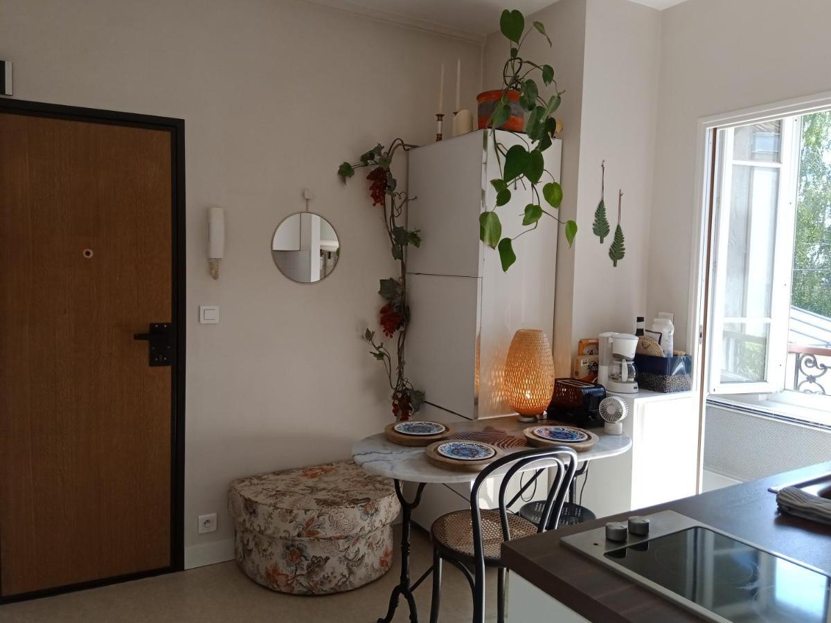 Paris Authentic House Small, Bright And Calm Studio Exterior foto